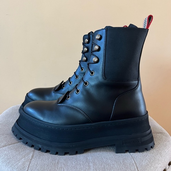 Burberry Icon Stripe Lace-up Leather Boots - Picture 5 of 15